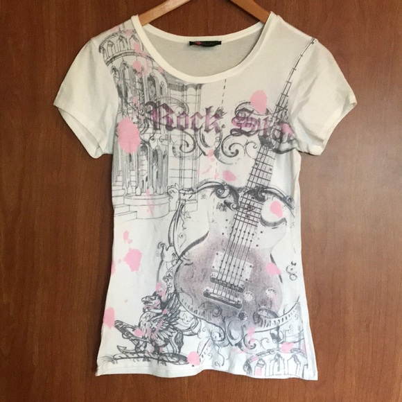 Guitar Rock and Roll Graphic T-Shirt - Picture 1 of 4